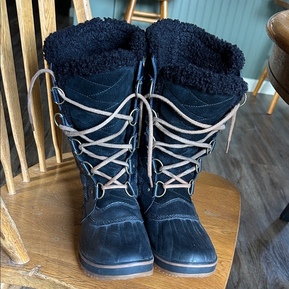 Sorel Tofino II Black Gum Women's
Winter Boots Size 9.5 - Picture 4 of 9